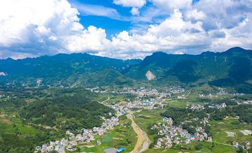 龙山县-中国湖南省湘西土家族苗族自治州辖县