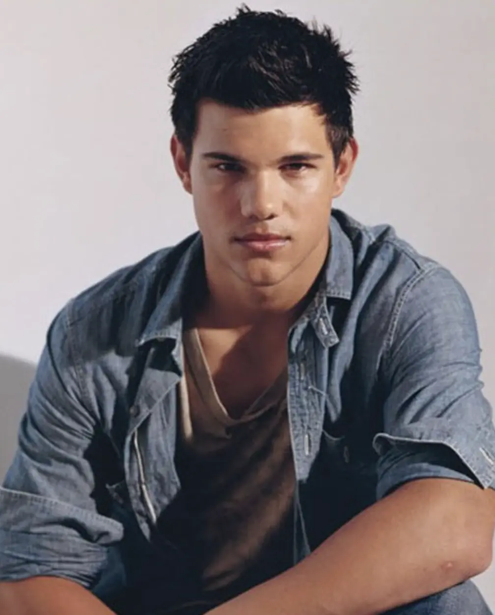 泰勒·洛特纳-快懂百科, image size:1008x1252