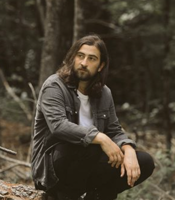 Noah Kahan-美国民谣歌手