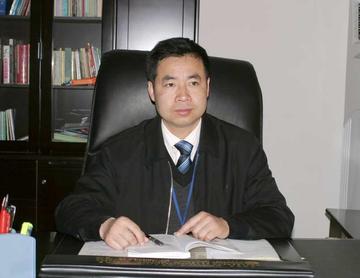 杨乐文-江西省电子信息工程学校校长