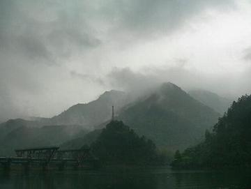 长湖水电站